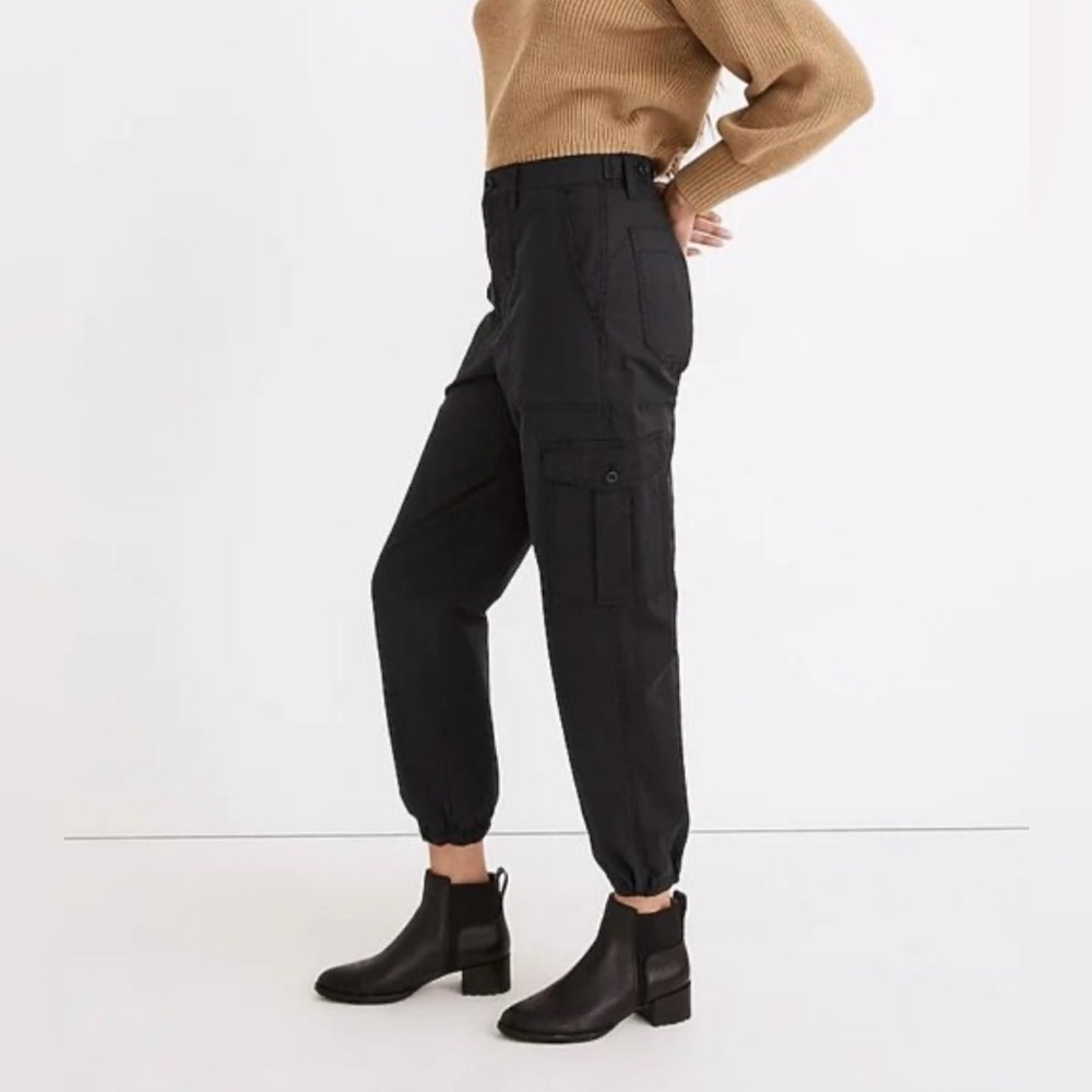 Madewell Black Cargo Jogger Stretch Twill Ankle Pants in W27. New without tag.